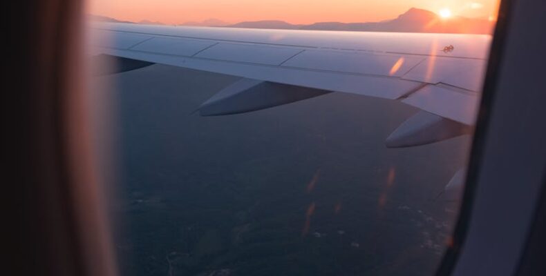 airliner mirror view